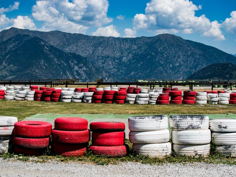 racing-circuit-located-in-the-middle-of-the-mountains-1-1.jpg